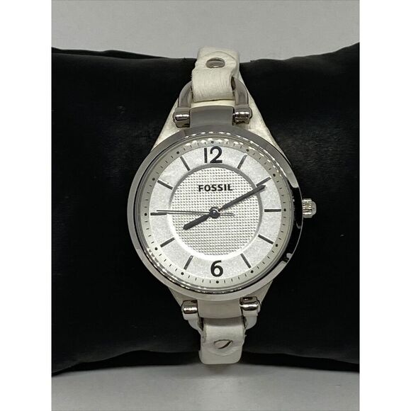 Fossil Riley ES2829 Women's White Leather Analog Dial Quartz Wrist Watch XR893 - Picture 1 of 12